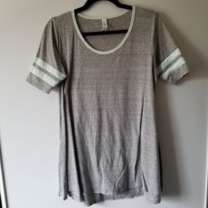 Lularoe XS Perfect Tee